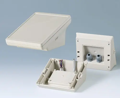 INTERFACE-TERMINAL with cable glands in the base