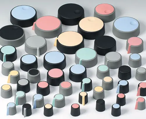 Different knob sizes and combinations