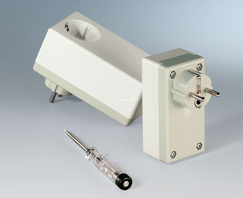 Enclosure with integrated plug Enclosure with integrated plug