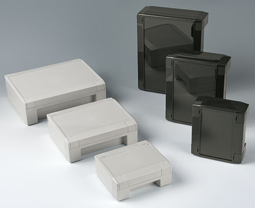 3 sizes and 2 standard colours 3 sizes and 2 standard colours